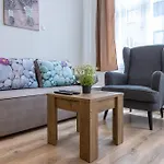 Beata - Nice Studio Apartment With Great Location
